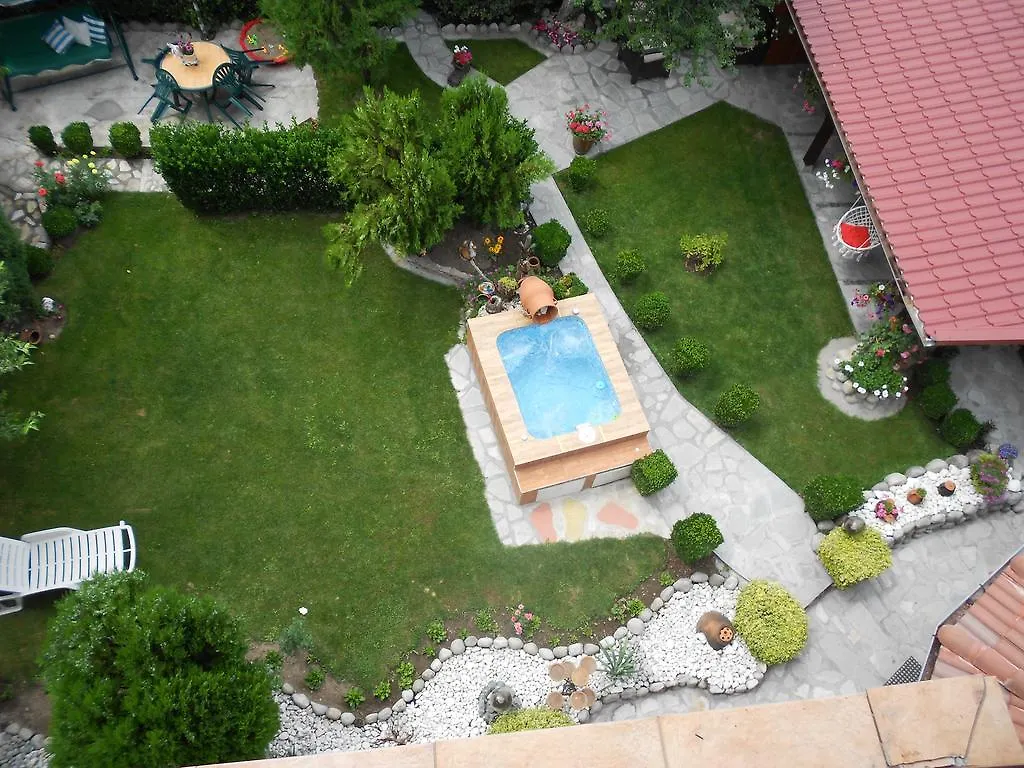 Zigen House Hotel Bansko 3*,